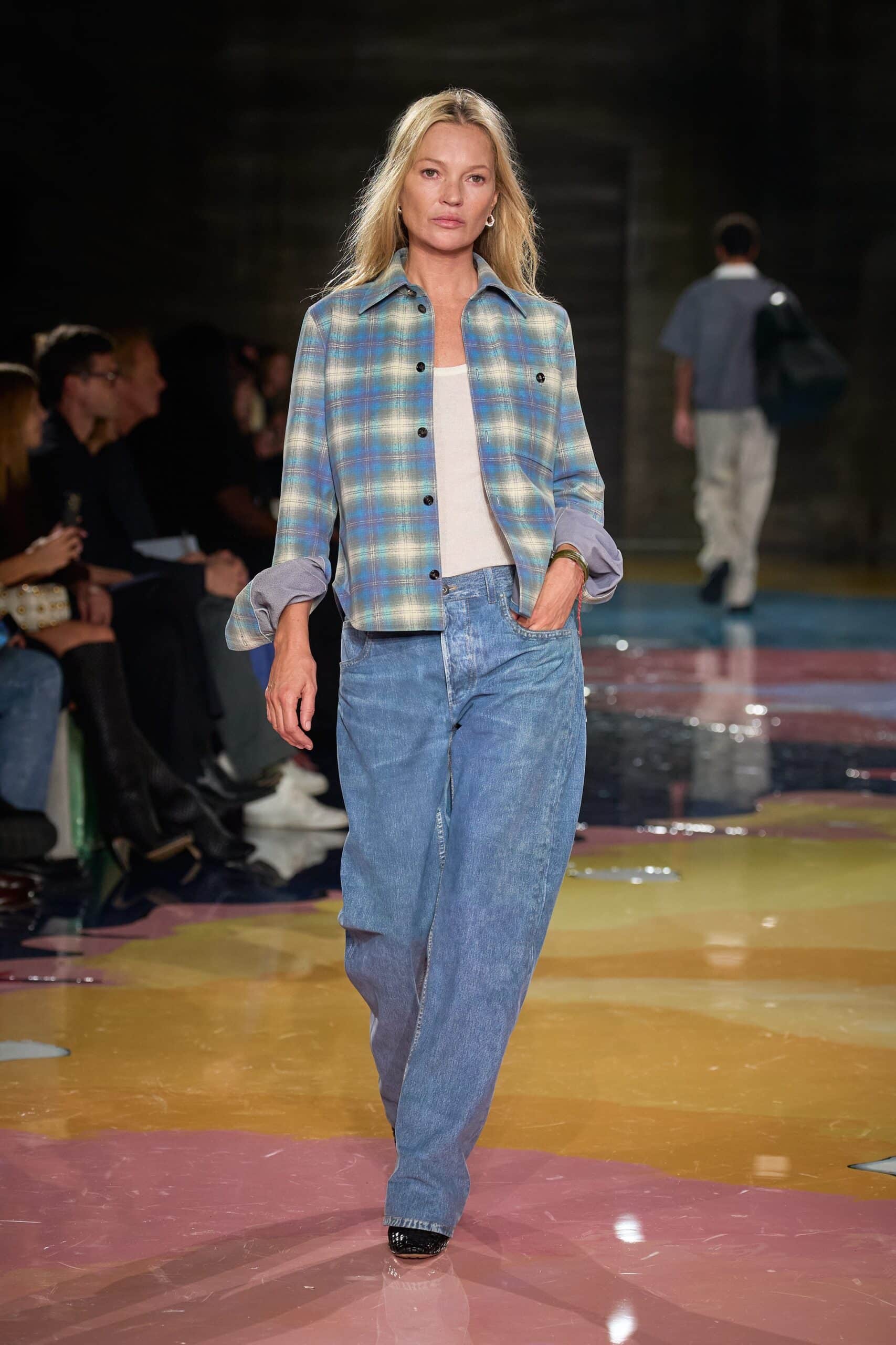 Relaxed Denim Spring Summer 2023 Trend